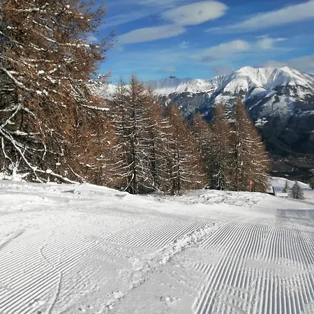 Praloup 1600 Sur Les Pistes *